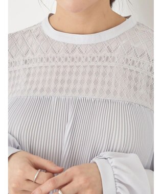 earth music&ecology レースプリーツブラウス Sax