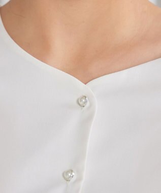 Tiaclasse 【洗える】ハートネックフレア袖ブラウス オフホワイト