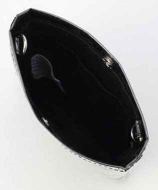 Y'SACCS PVCメタリックショルダーバッグ ブラック