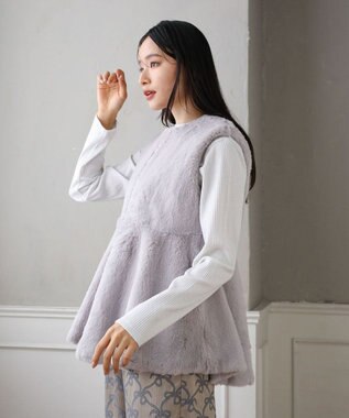 Green Parks ・ＥＬＥＮＣＡＲＥ　ＤＵＥペプラムフェイクファーベス Gray Beige