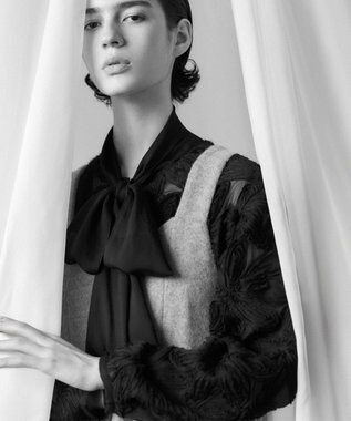  【GOLD LABEL/見上愛さん着用】テープエンブロイダリー ブラウス