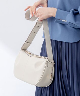 組曲 ハーフムーンショルダー バッグ アイボリー系