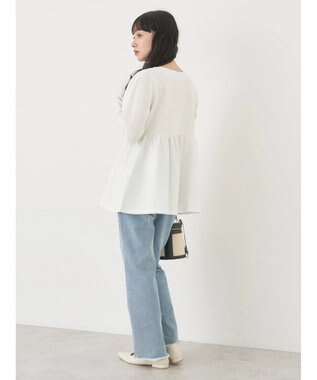 earth music&ecology ペプラムカットプルオーバー Off White