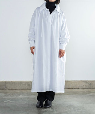 muuc 〈多彩な着方が叶う〉〈衿立て＆衿折り〉〈遠州織物の工場で織られた上質なコットン生地〉リボン紐付き多様衿 シャツワンピース