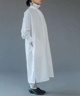 muuc 〈多彩な着方が叶う〉〈衿立て＆衿折り〉〈遠州織物の工場で織られた上質なコットン生地〉リボン紐付き多様衿 シャツワンピース ホワイト