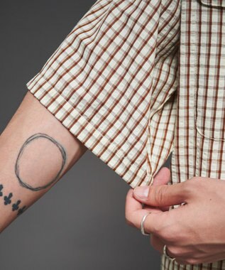 WEGO 【ユニセックス着用ITEM】ミニマムチェックロゴシャツ（SS） ベージュチェック1