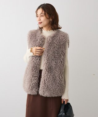 Green Parks ・ＥＬＥＮＣＡＲＥ　ＤＵＥ　シープファーロングベスト Gray Beige