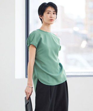 ICB 【洗える】FluidBackSatin ラウンドヘムプルオーバー セラドン系