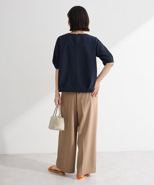 Green Parks 表面感裾タックブラウス Dark Navy