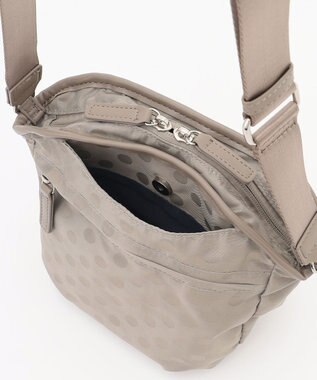 Y'SACCS ドットジャガードポシェット ライトグレー