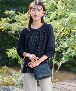 Tiaclasse 【新色追加・洗える】つまみタック袖レイヤードブラウス ネイビー