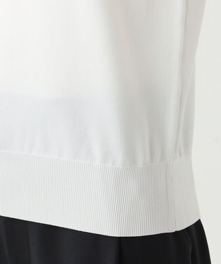 23区 【R(アール)】ブライトニット ノースリーブプルオーバー オフホワイト系