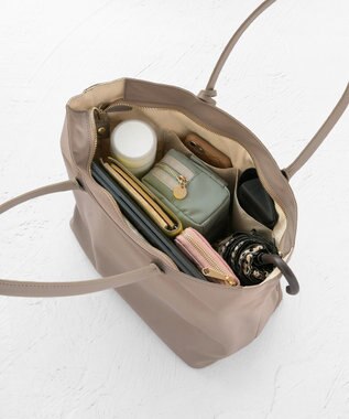 TOCCA 【一部WEB限定カラー】LAUREL NYLONBAG ナイロンバッグ ベージュ系