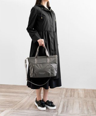 TOCCA 【WEB＆一部店舗限定】METRO NYLON TOTE L トートバッグ L ベージュ系