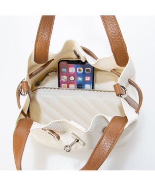 UNBILLION カシュカシュ cachechche / ヒネリ金具ベルトシボミニバッグ アイボリーミックス