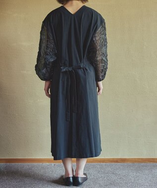muuc キャッチ袖ワンピース〈日本製〉〈上品な透け感〉〈ベルト付きでAラインも〉〈体型カバー・フリーサイズ〉〈モードな異素材・オーガニックコットン使用〉 ブラック