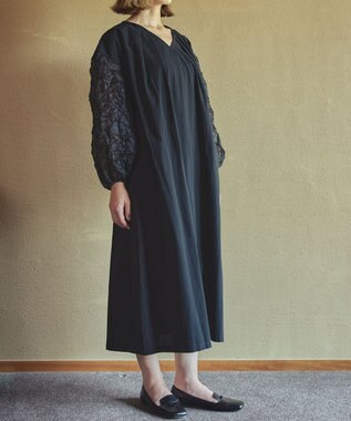muuc キャッチ袖ワンピース〈日本製〉〈上品な透け感〉〈ベルト付きでAラインも〉〈体型カバー・フリーサイズ〉〈モードな異素材・オーガニックコットン使用〉 ブラック