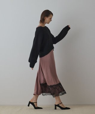 サテンレースニットワンピース