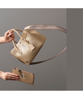 A.D.M.J. 【牛革】メタリックレザー/キューブトート21cm ゴールド