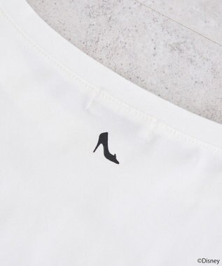 earth music&ecology シンデレラ／ビジューロゴプルオーバー White