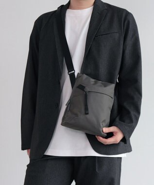 ACE BAGS & LUGGAGE ace. サニ 縦型ショルダーバッグ 20401 エース