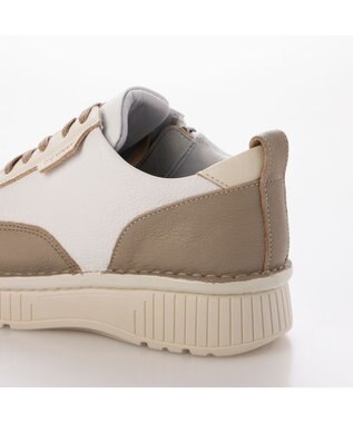 ing <ing>【サスティナブル】厚底レースアップスニーカー オークコンビ