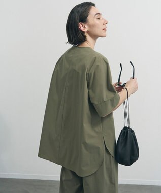 UNFILO 【セットアップ着用可】FINE MOVE ブラウス カーキ