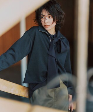 23区 【滝沢眞規子さん着用/Oggi・VERY掲載】ストレッチライトタイプライター 2WAY ボウタイブラウス ネイビー系