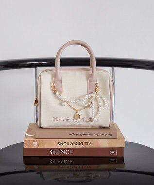 Maison de FLEUR チャーム付きキャンバスボストンバッグ