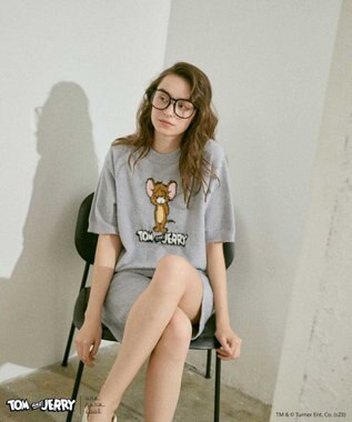 une nana cool トムとジェリー × une nana cool なめらかふわふわプルオーバー&ハーフパンツセット GY
