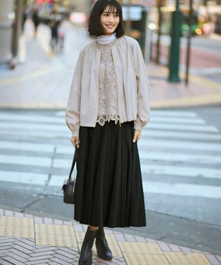 23区 エンブロイダリーレース ニットベスト ベージュ系