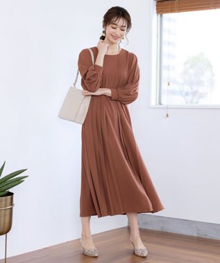 Tiaclasse L 【洗える】シンメトリープリーツワンピース ブラウン