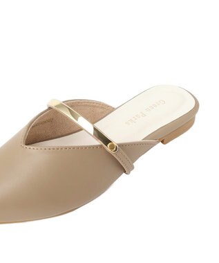 Green Parks Ｖカットメタルパーツミュール Beige