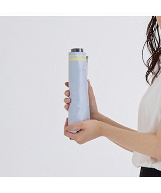 MOONBAT 晴雨兼用日傘 折りたたみ傘 ランダムボーダー／遮光 遮熱 UV ペールスカイ