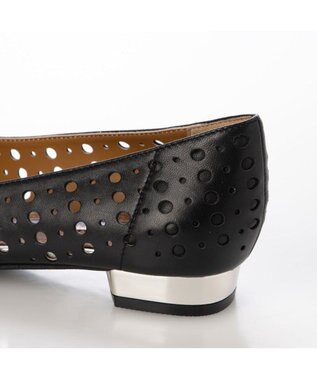 MODE ET JACOMO <MODE ET JACOMO>柔らかパンチングフラットパンプス ブラック