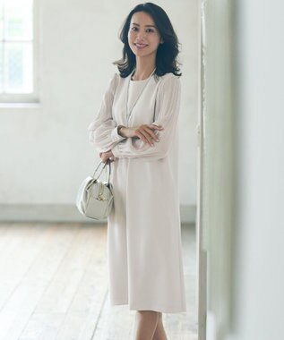 23区 メタルハンドル ショルダー バッグ アイボリー系