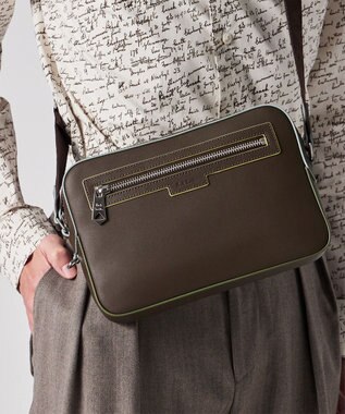 Paul Smith ロゴエンボス ミニショルダーバッグ