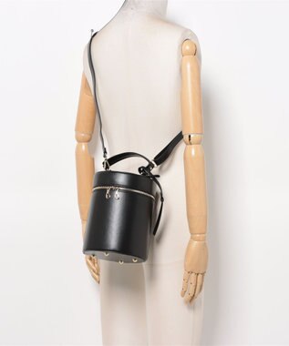 style code [Lyrss/リルス] イタリア製牛トコ皮 CITYエシカルレザースマート ショルダーポケット ブラック