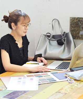 ROOTOTE 0188【オフィシャルストア限定】LT.ミディアム.レザレット.RTG-A 02：ダークシルバー