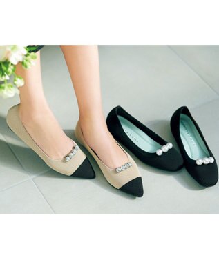 TOCCA 【軽量・撥水・お洗濯可・選べるシュークリップ】steppi×TOCCA BICOLOR POINTED PUMPS パンプス ベージュ×ビジュー