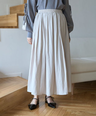  グロッシーコーティングサテンスカート