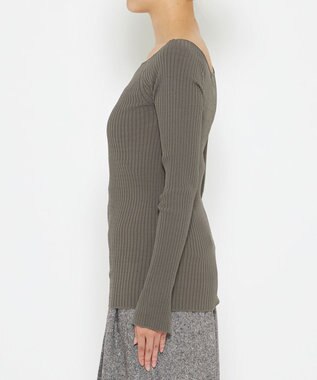 uncrave 【洗える】スムースニット オフショルプルオーバー（uncrave WHITE） カーキグレー