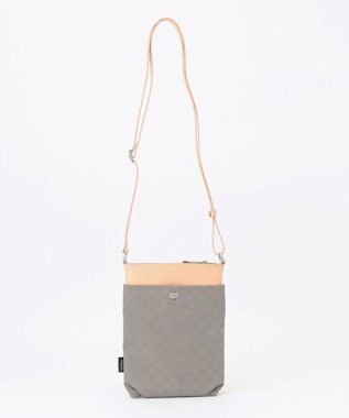 Y'SACCS Polka Dots　タックラウンドショルダー グレージュ