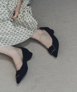 YECCA VECCA バックルローヒールパンプス Camel