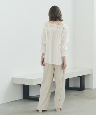 YECCA VECCA フラワーレースブラウス Off White