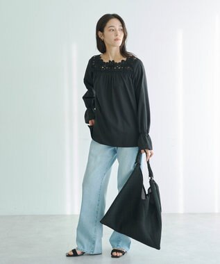 YECCA VECCA フラワーレースブラウス Black