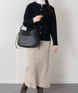 INTER-CHAUSSURES 【LORISTELLA】シュリンクレザーハンドバッグ ブラック