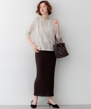 23区 シャイニーシアー ノースリーブ ニット アイボリー系