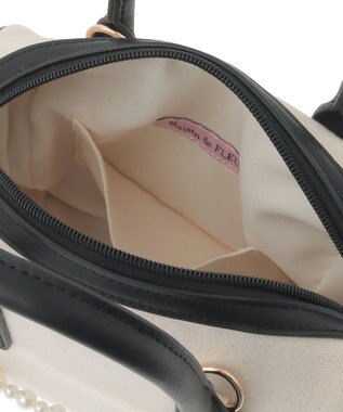 Maison de FLEUR チャーム付きキャンバスボストンバッグ Black