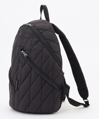 Y'SACCS バイアスキルトリュック ブラック